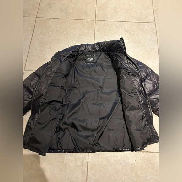 Men’s size XL black Guess puffer jacket - Picture 7 of 7